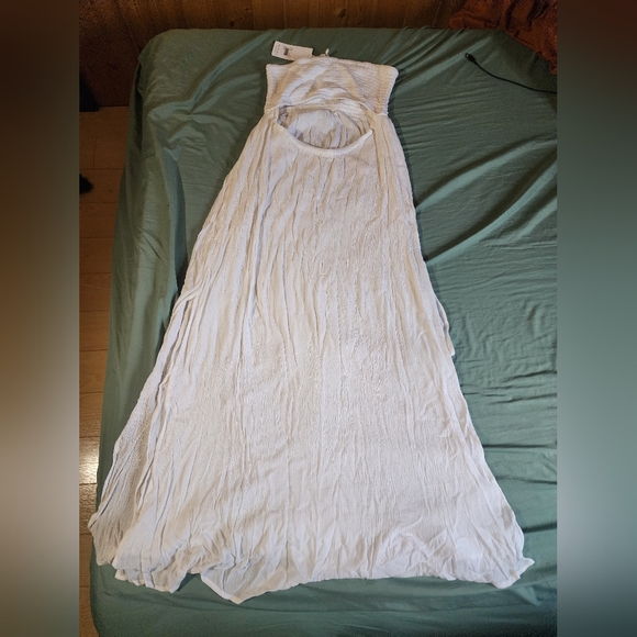 Longue robe - Picture 2 of 7